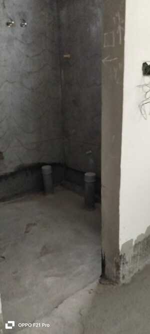 Bathroom in 3 BHK Apartment at Endeco TS Heights, Moti Nagar – for Sale