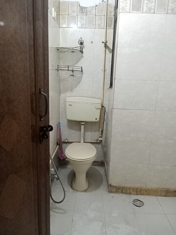 Bathroom in 2 BHK Builder Floor at Arjun Nagar – for Rent