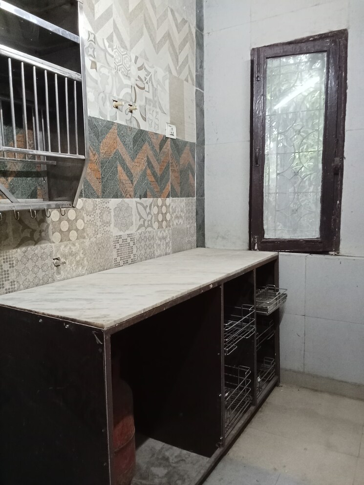 Kitchen, safdarjung development area 1 Bedroom 850 Sq.Ft. Builder Floor In Safdarjung Development Area Delhi 9023176