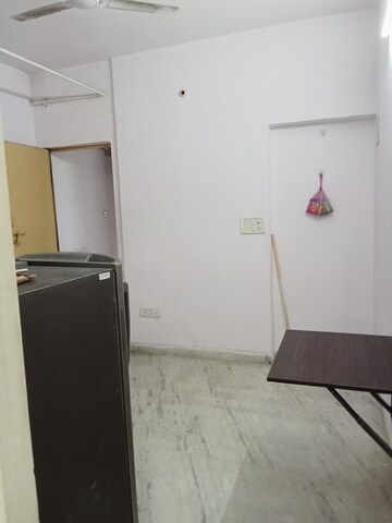 Bathroom in 1 BHK Builder Floor at Safdarjung Development Area – for Rent