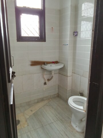 Bathroom in 1 BHK Builder Floor at Arjun Nagar – for Rent