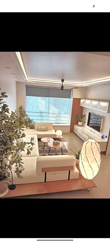 Team Area in 2 BHK Apartment at Transcon Triumph Tower, Andheri West – for Rent
