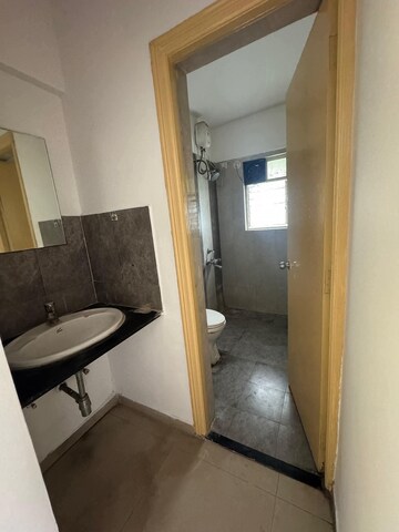 Team Area in 2 BHK Apartment at Kolte Downtown Beryl, Kharadi – for Rent