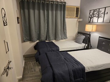  Pg For Rent in Sarla Garden, Vakola