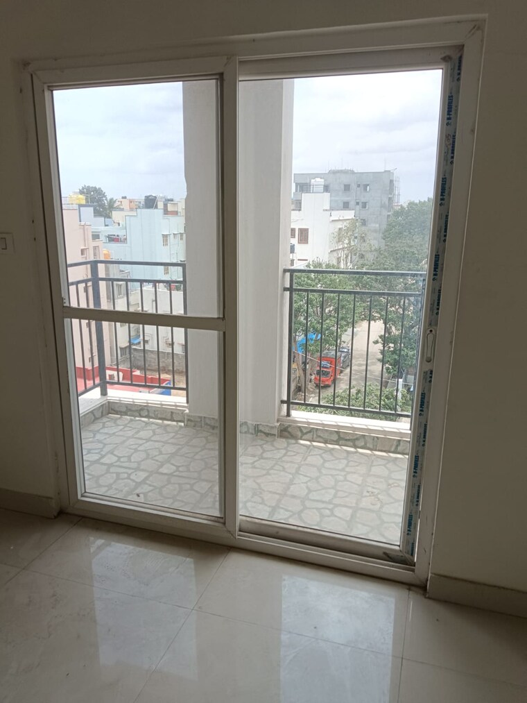 Room, nri layout 2 Bedroom 1100 Sq.Ft. Apartment In Nri Layout Bangalore 9023250