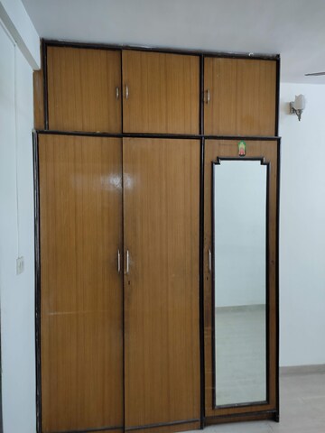 Furnished Amenities in 1 BHK Apartment at Sonal Link Residency, Malad West – for Rent