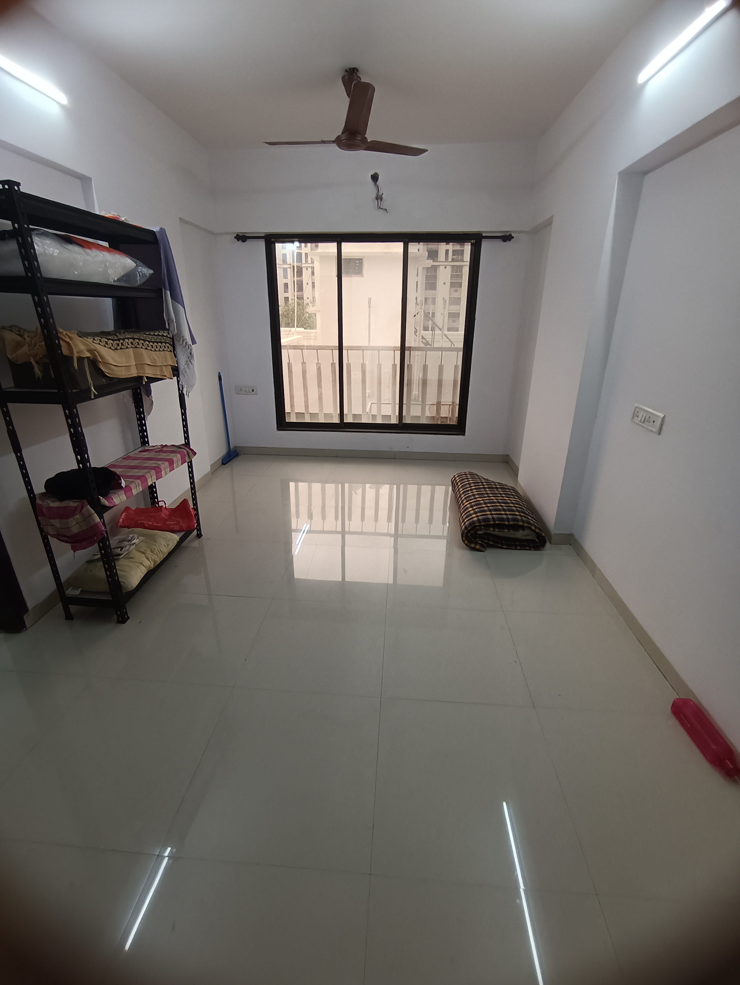 2 BHK 950 Sq.Ft. Apartment in Ninaad CHS