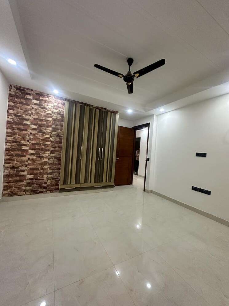 Room, freedom fighters enclave 2 Bedroom 1100 Sq.Ft. Builder Floor In Freedom Fighters Enclave Delhi 9023280