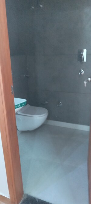 Attached Bathroom in 2 BHK Builder Floor at Shastri Nagar – for Sale