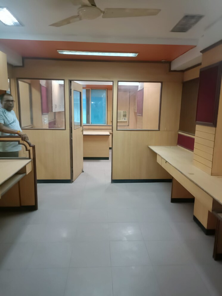 Team Area, patel nagar Commercial Office Space 900 Sq.Ft. In Patel Nagar Gwalior 9023295