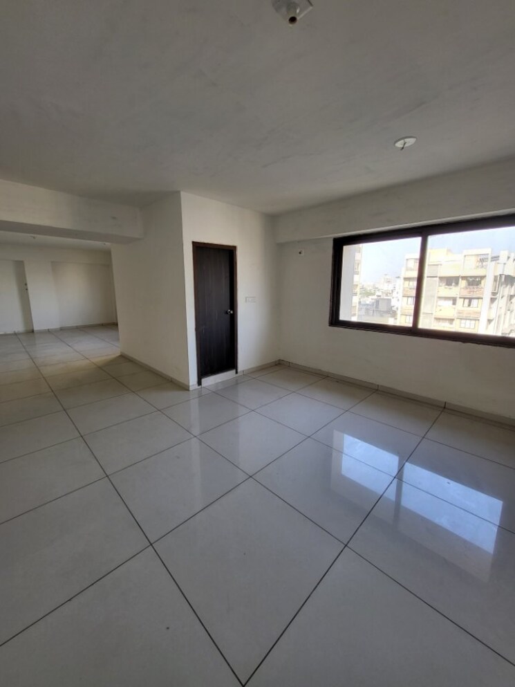 Exterior View, naranpura Commercial Office Space 1400 Sq.Ft. In Naranpura Ahmedabad 9023298