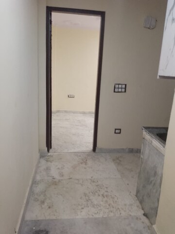 Room in 2.5 BHK Builder Floor at Shastri Nagar – for Rent
