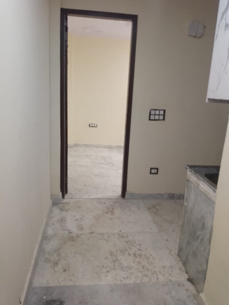 Room, shastri nagar 2.5 Bedroom 950 Sq.Ft. Builder Floor In Shastri Nagar Delhi 9023307