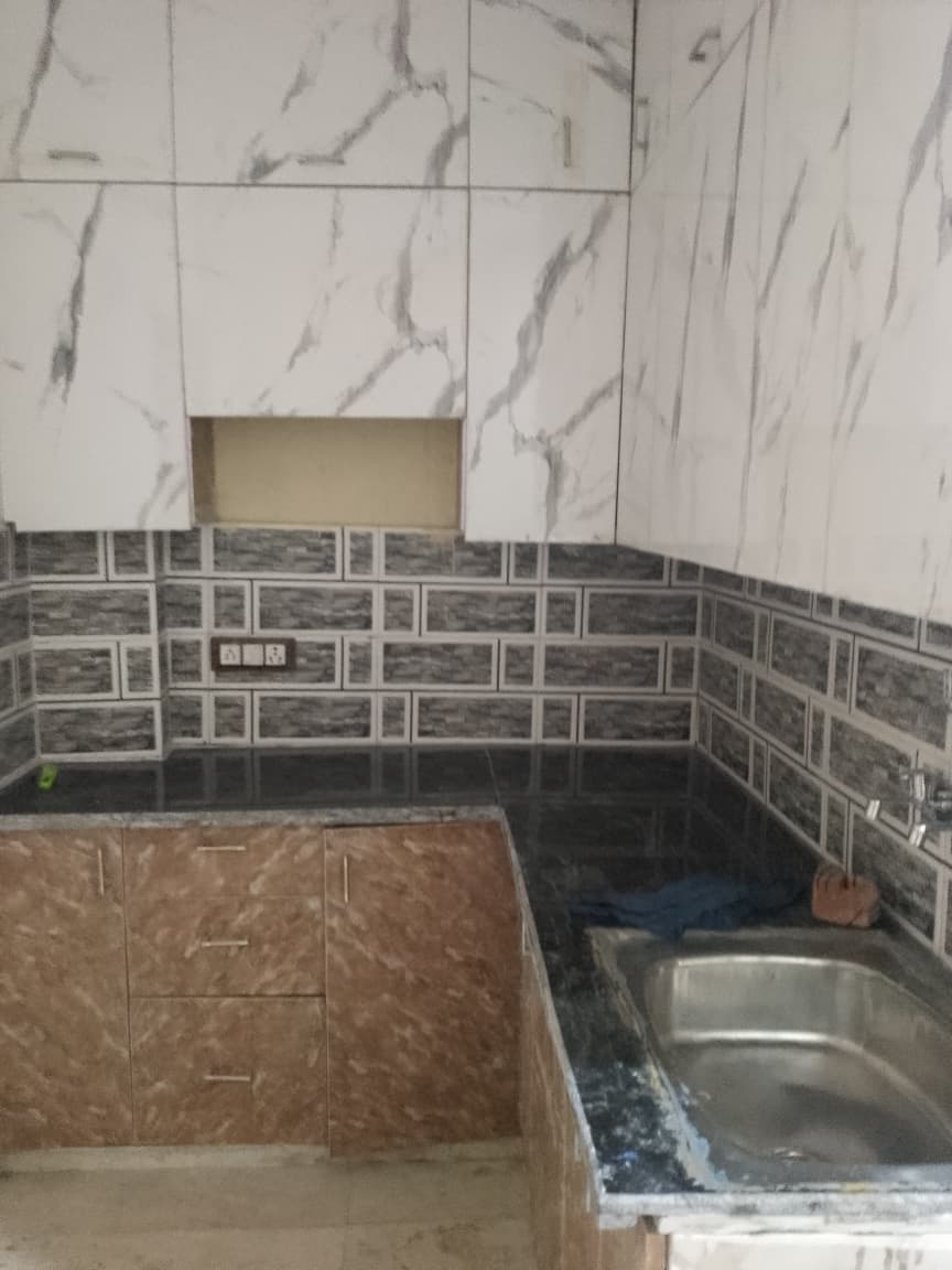 2.5 BHK + Extra Room Builder Floor For Rent in Dhawan Associate 