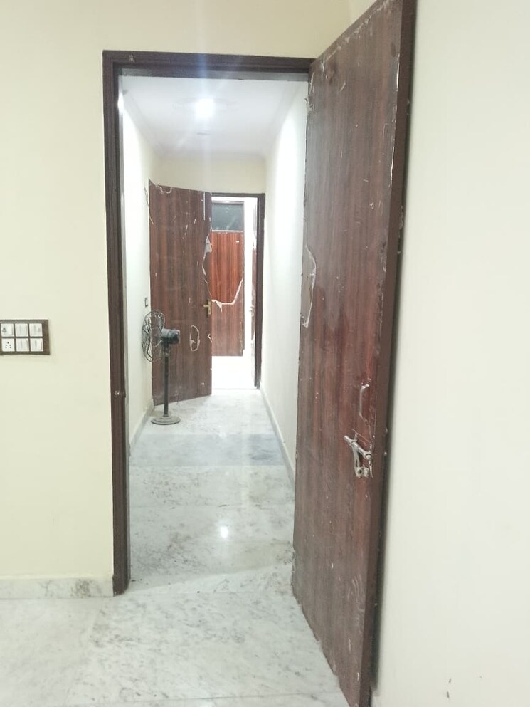 undefined, shastri nagar 2.5 Bedroom 950 Sq.Ft. Builder Floor In Shastri Nagar Delhi 9023307