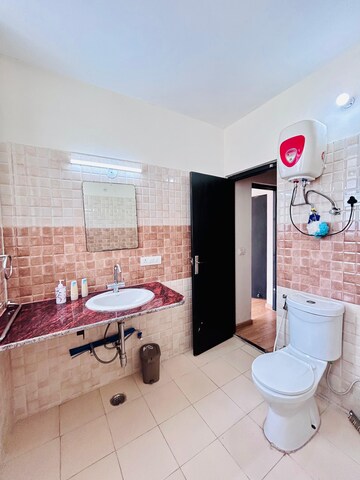 Bathroom in 4 BHK Villa at Panchsheel Greens II, Sector 16 Greater Noida – for Rent