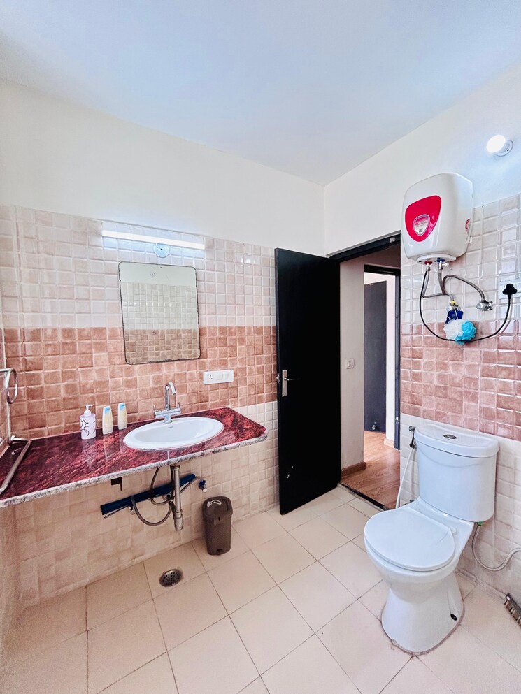 Bathroom, panchsheel-greens-ii 4 Bedroom 2700 Sq.Ft. Villa In Sector 16 Greater Noida Greater Noida 9023321