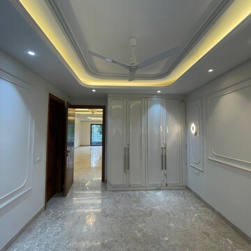 Building Lobby in 3 BHK Builder Floor at Sector 45 – for Sale