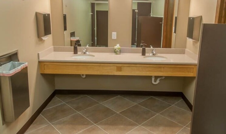 Washroom, landmark-building-andheri Commercial Office Space 5560 Sq.Ft. In Andheri East Mumbai 9023339