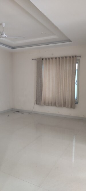 Room in 4 BHK Villa at NK Urban Villas, Gandipet – for Rent