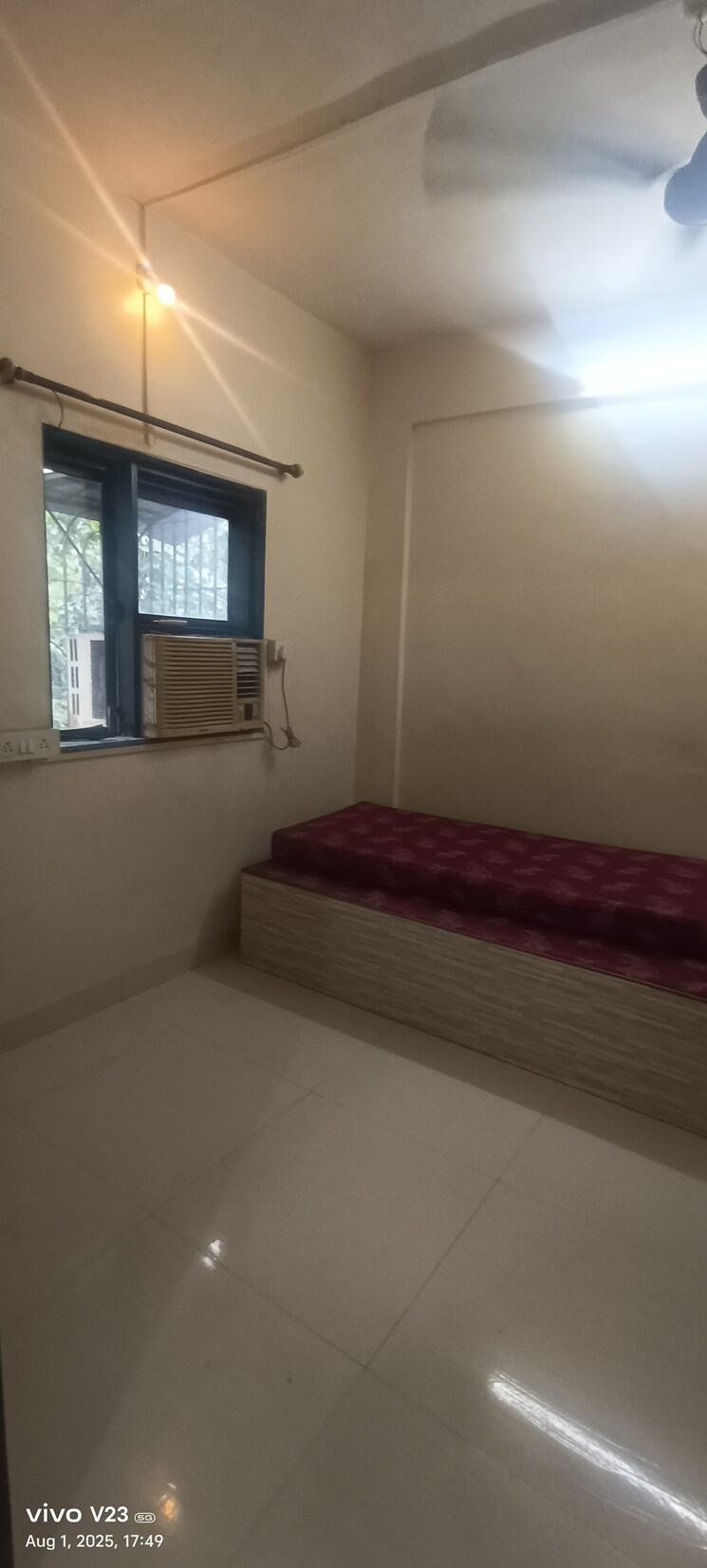 Room, sankalp-siddhi-society 1 Bedroom 430 Sq.Ft. Apartment In Malad East Mumbai 9023370