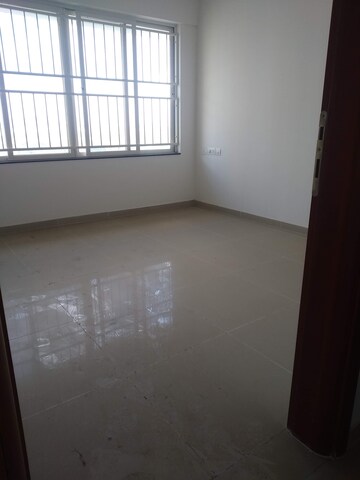 Room in 3 BHK Apartment at Kolte Patil Life Republic, Hinjewadi – for Rent
