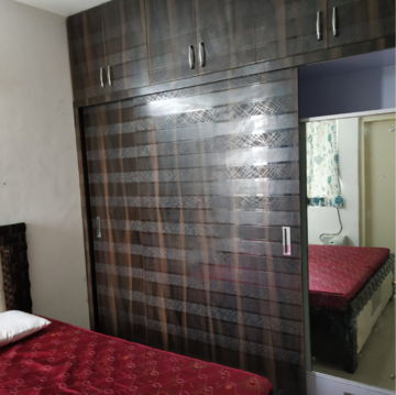 Room in 2 BHK Apartment at Puri Pratham, Sector 84 – for Rent