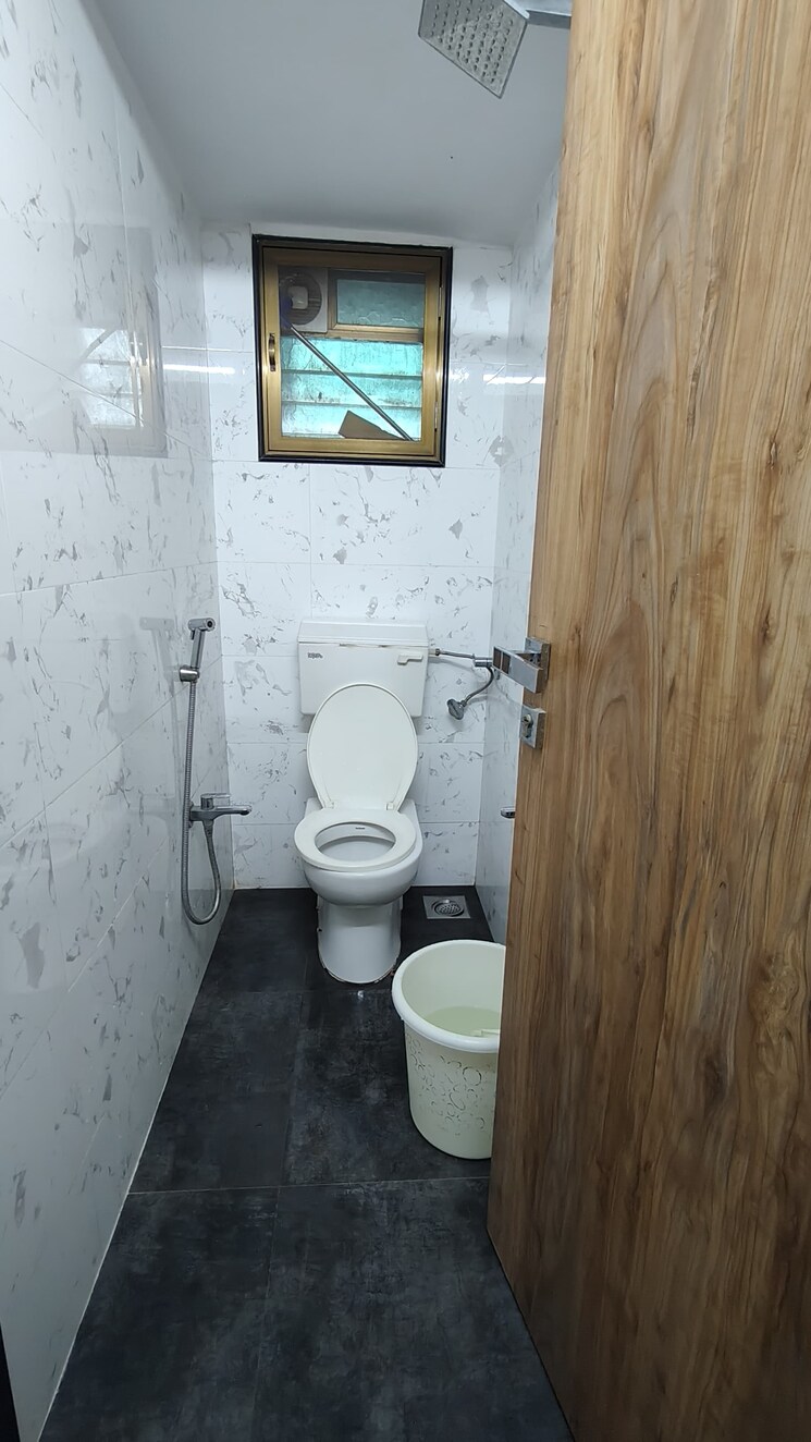 Bathroom, bhoomi-gokul 2 Bedroom 700 Sq.Ft. Apartment In Goregaon East Mumbai 9023436