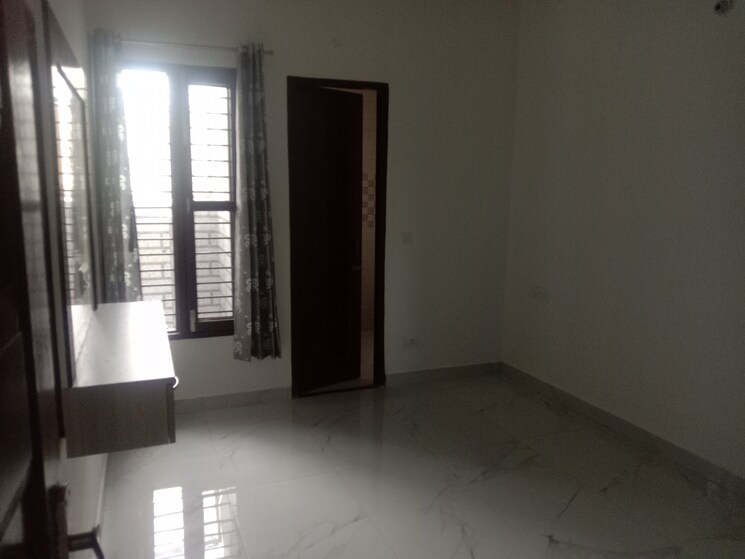 Room, smart-city-kharar 4 Bedroom 121 Sq.Yd. Independent House In North Kharar Chandigarh 9023439