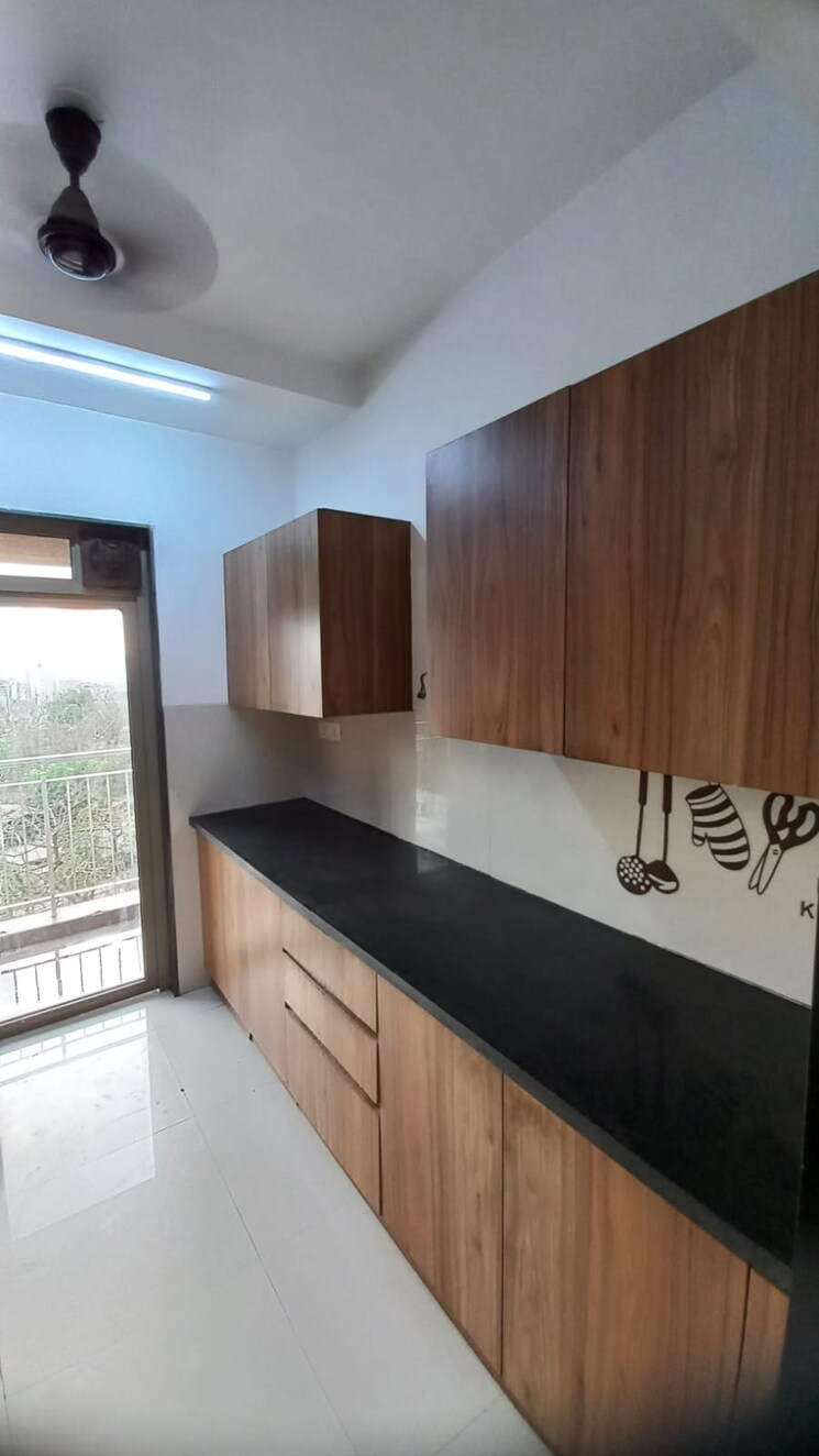 Kitchen, lodha-splendora 2 Bedroom 701 Sq.Ft. Apartment In Ghodbunder Road Thane 9023471