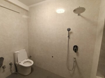 Bathroom in 4 BHK Apartment at Orchid Petals, Sector 49 – for Rent