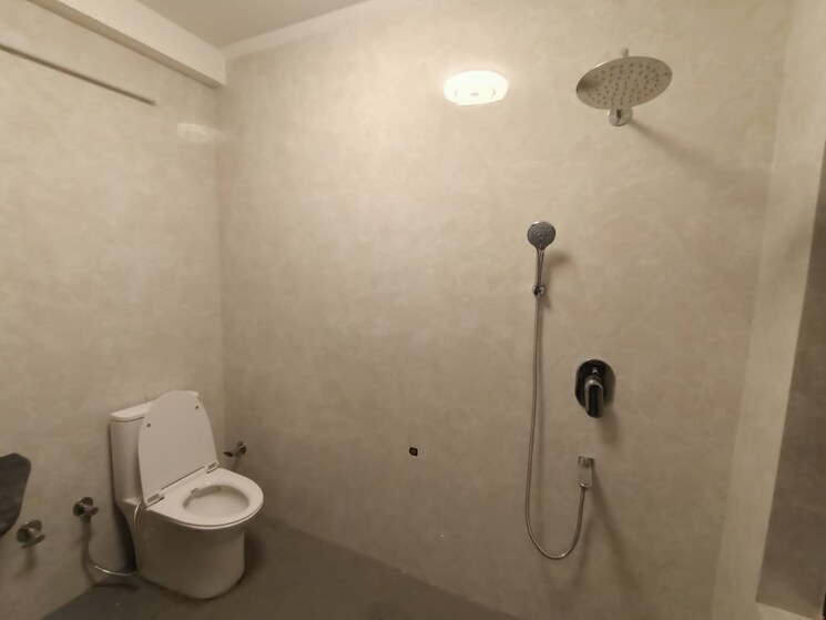 Bathroom, orchid-petals 4 Bedroom 2337 Sq.Ft. Apartment In Sector 49 Gurgaon 9023483