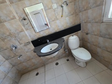 Bathroom in 5 BHK Penthouse at Orchid Petals, Sector 49 – for Rent