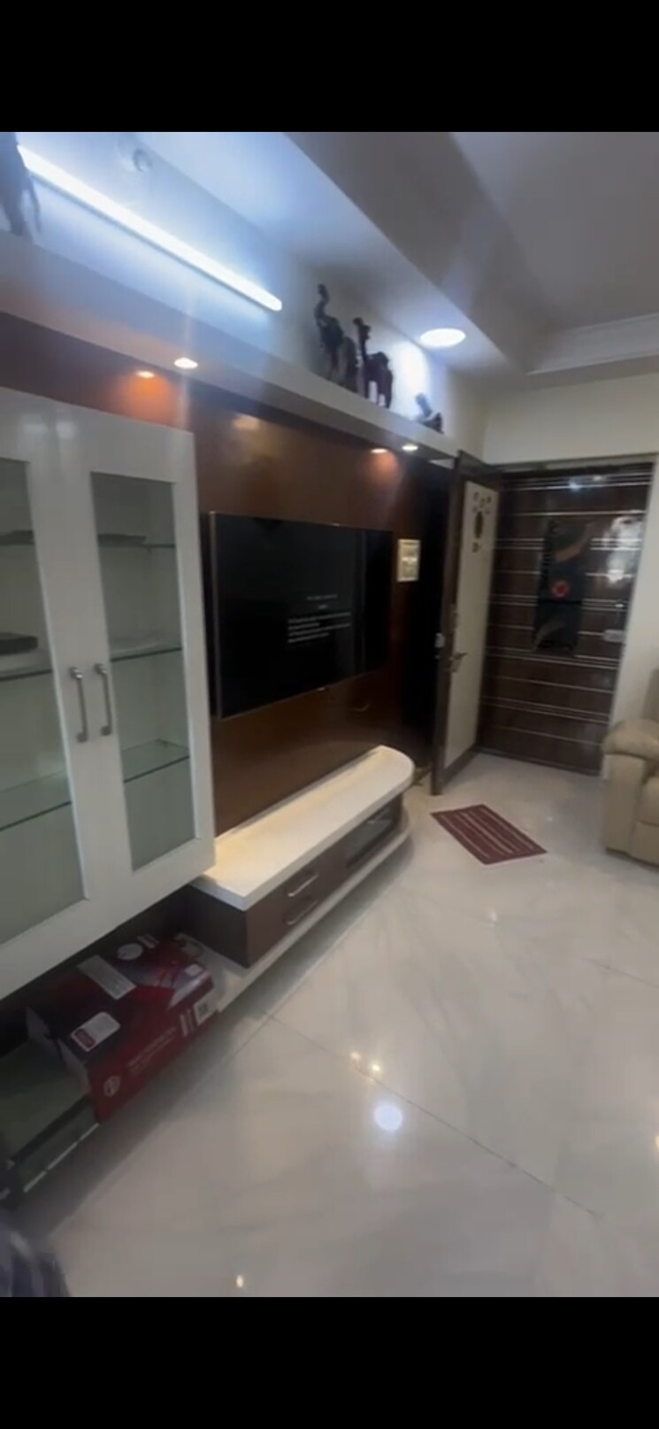 Living Room, shree-sai-sapphire-i 3 Bedroom 1010 Sq.Ft. Apartment In Powai Mumbai 9023526