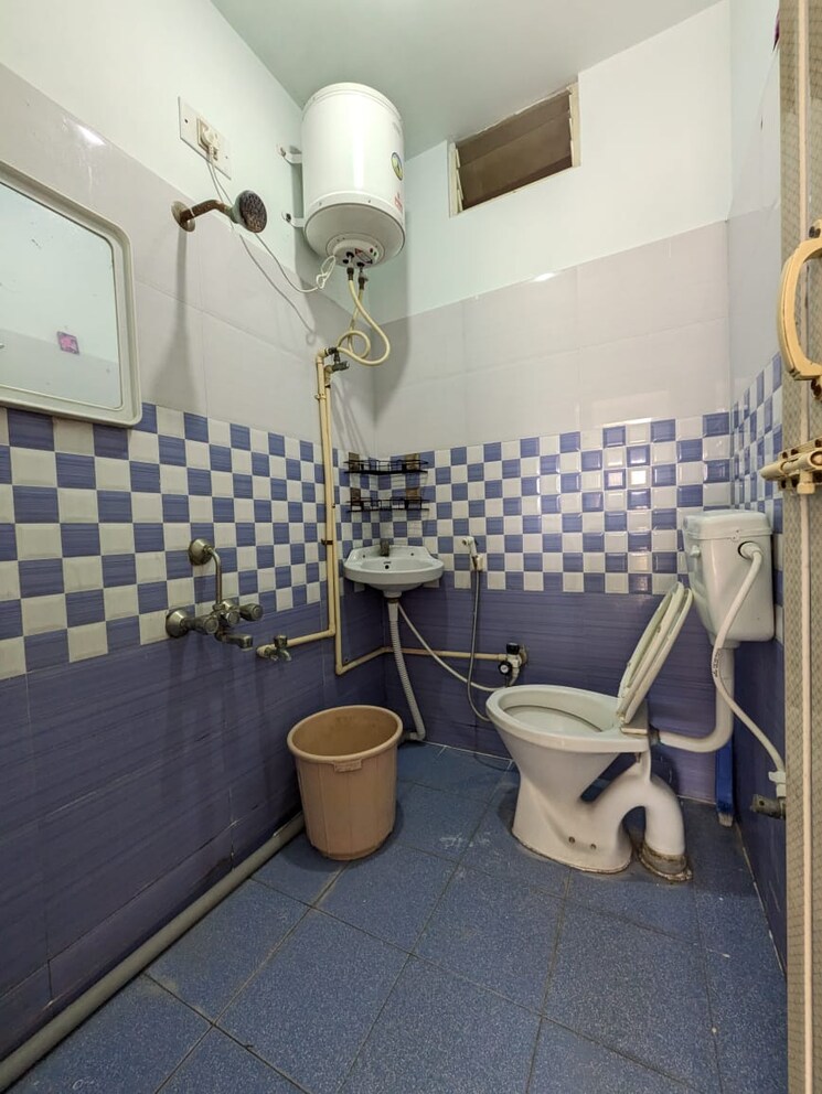 Attached Bathroom, hsr layout 1 Bedroom 600 Sq.Ft. Independent House In Hsr Layout Bangalore 9023511