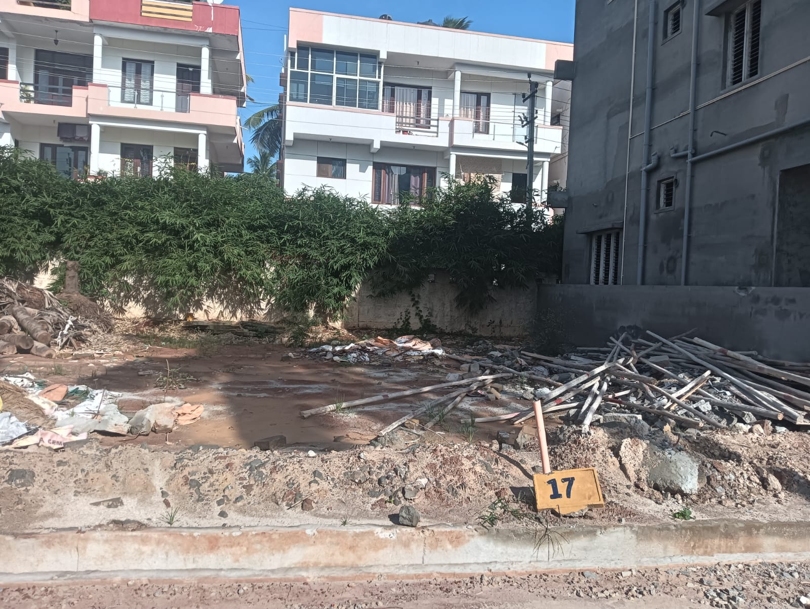 Plot For Sale in Doddagubbi