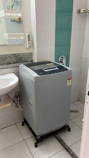 Team Area in 2 BHK Apartment at Migsun Ultimo, Omicron Iii Greater Noida – for Sale