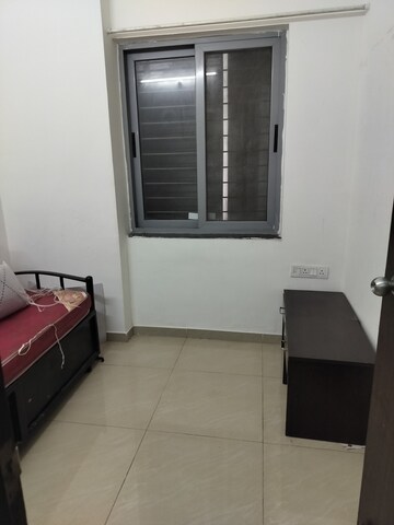 Kitchen in 1.5 BHK Apartment at Amanora Future Towers, Hadapsar – for Rent