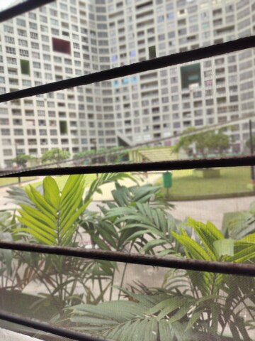 Balcony in 1.5 BHK Apartment at Amanora Future Towers, Hadapsar – for Rent