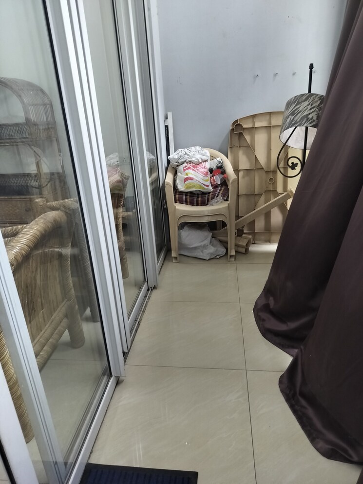 Balcony, amanora-future-towers 1.5 Bedroom 750 Sq.Ft. Apartment In Hadapsar Pune 9023615