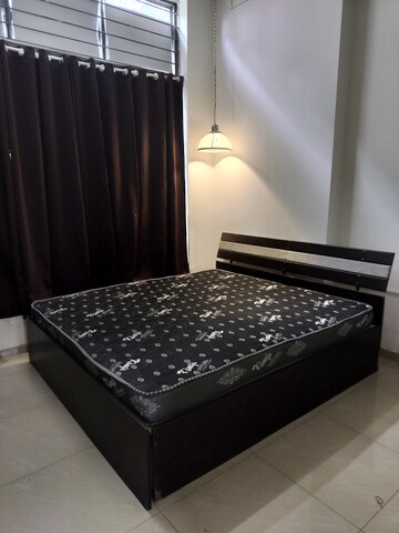 1.5 BHK Apartment For Rent in Amanora Future Towers, Hadapsar