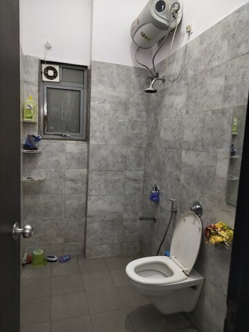 Bathroom in 1.5 BHK Apartment at Amanora Future Towers, Hadapsar – for Rent