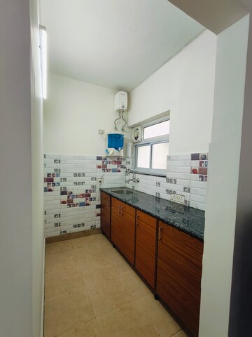 Kitchen in 1 BHK Builder Floor at Sushant Vyapaar Kendra, Sector 43 – for Rent
