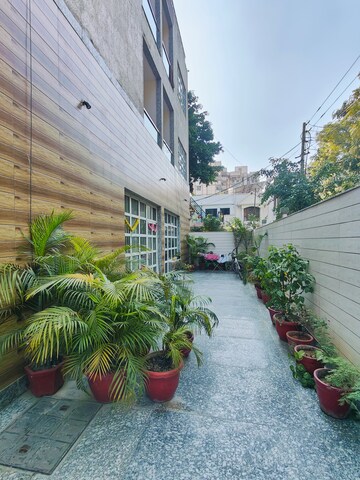 1 BHK Builder Floor – Exterior View View at Sushant Vyapaar Kendra, Sector 43 - for Rent