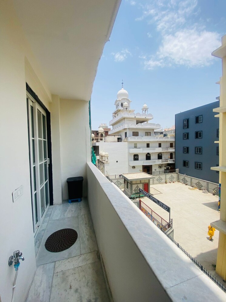 Balcony, vishnu garden 2 Bedroom 800 Sq.Ft. Builder Floor In Vishnu Garden Delhi 9023604