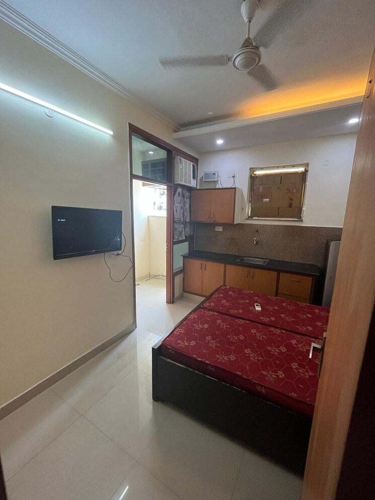 Bedroom, sushant-vyapaar-kendra 1 RK 355 Sq.Ft. Builder Floor In Sector 43 Gurgaon 9023618