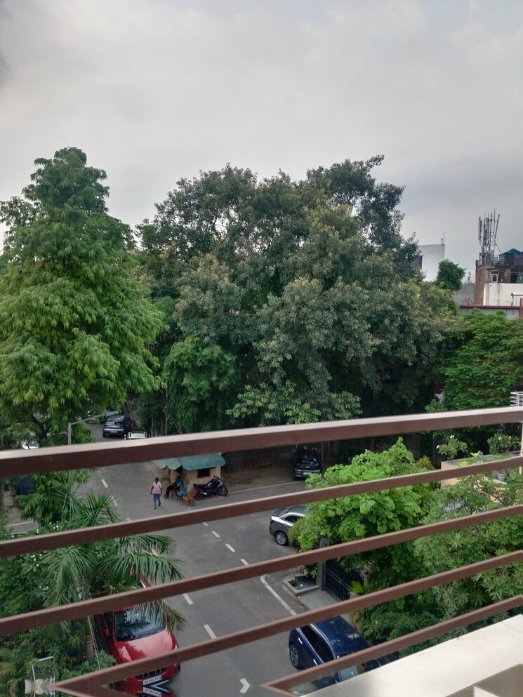 Balcony, sarita-vihar-pocket-c-rwa 3 Bedroom 1750 Sq.Ft. Apartment In Sarita Vihar Delhi 9023631