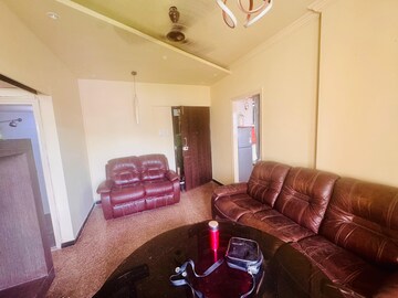 Living Room in 1 BHK Apartment at Jyoti Complex, Goregaon East – for Rent