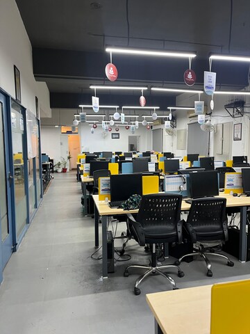 Team Area in  Office Space in IT/SEZ at Sector 6 – for Rent