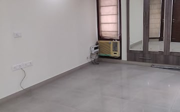 Showroom For Rent in Lajpat Nagar I